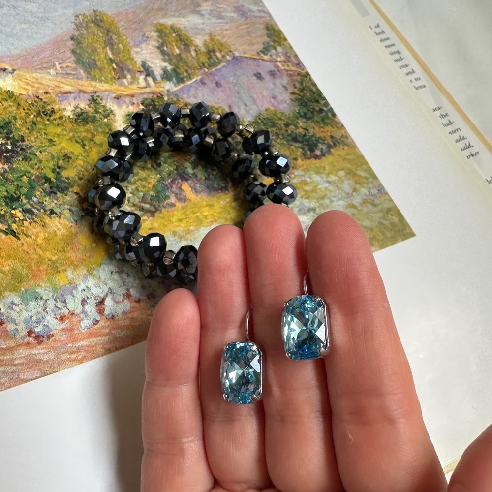 3/50$Bracelet + earrings with blue stone